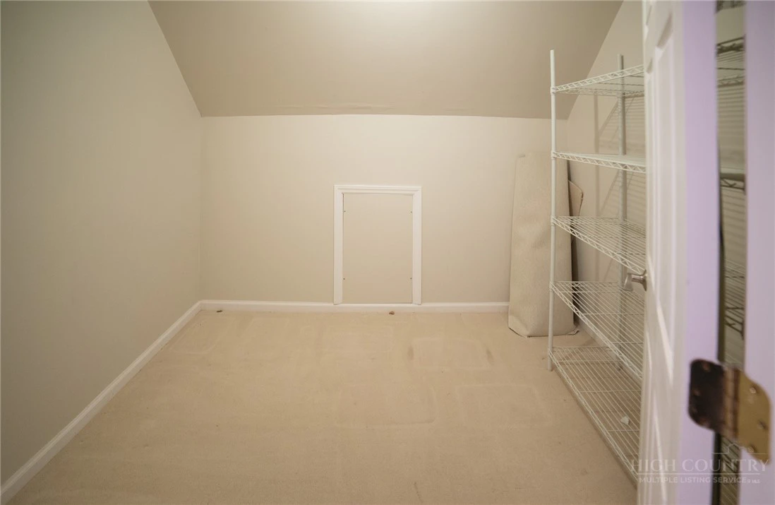 Image number 6 for the current listing