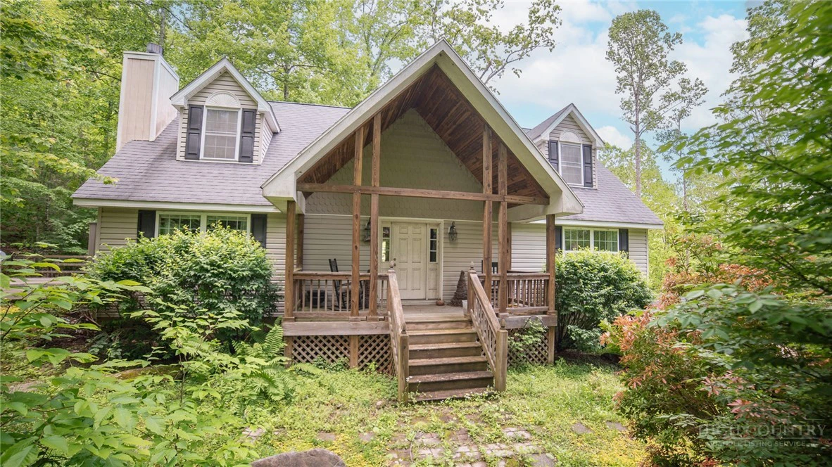 Image number 1 for the current listing