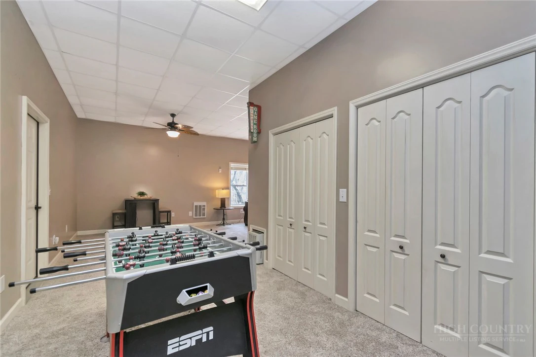 Image number 2 for the current listing