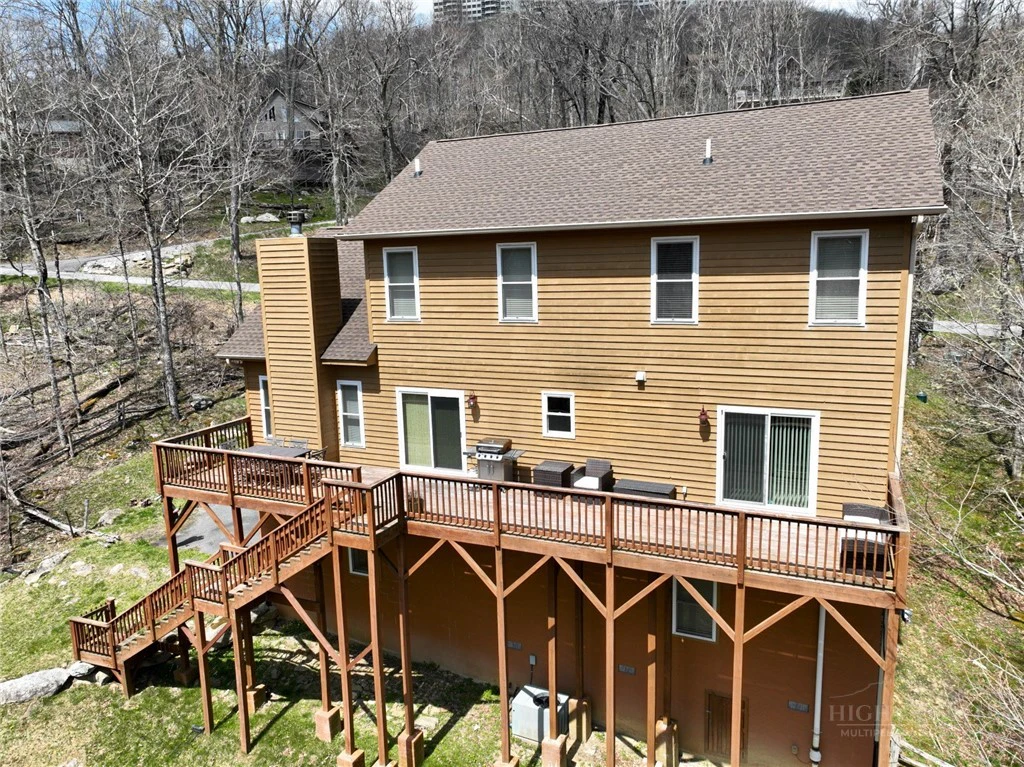 Image number 18 for the current listing