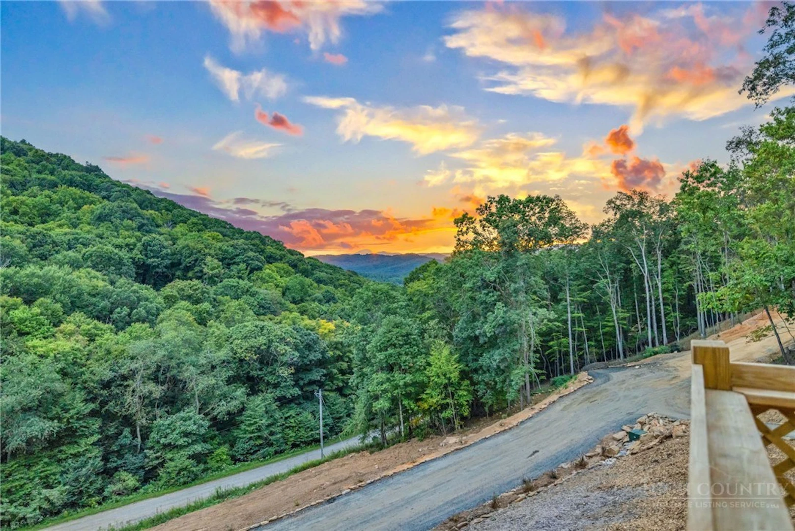 Image number 6 for the current listing