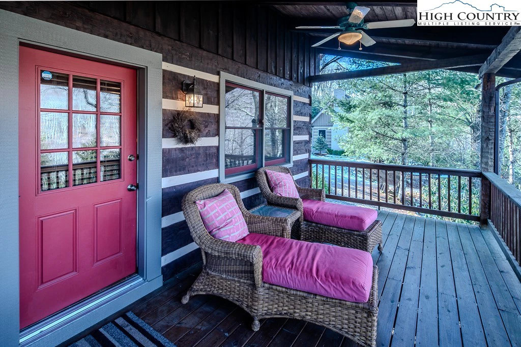 Image number 13 for the current listing