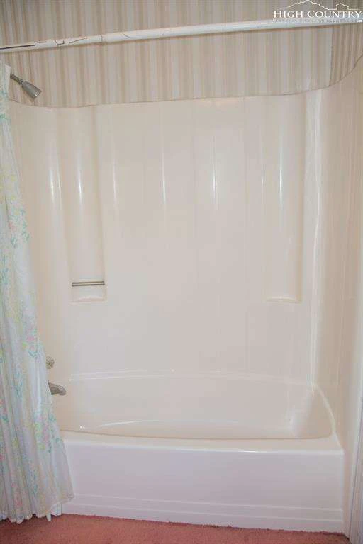 Image number 8 for the current listing