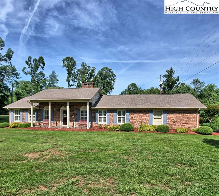 Image number 1 for the current listing