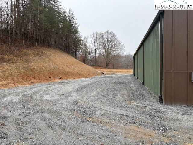 Image number 4 for the current listing
