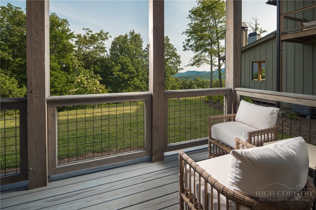 Image number 12 for the current listing
