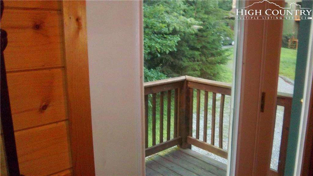 Image number 9 for the current listing