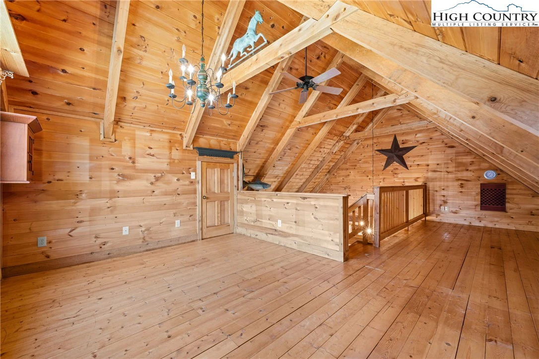Image number 5 for the current listing