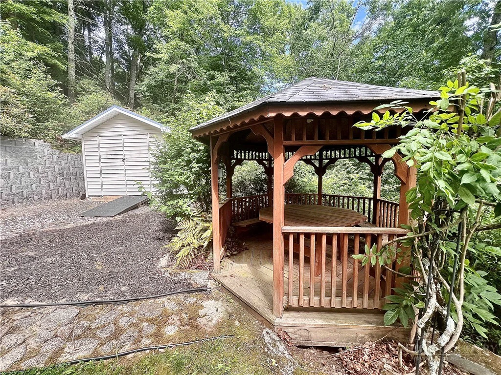 Image number 20 for the current listing