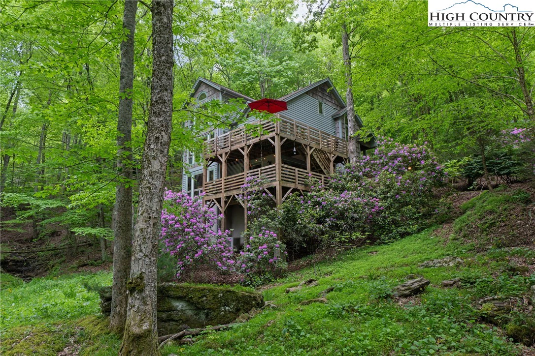 Image number 21 for the current listing