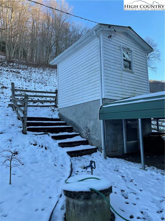 Image number 4 for the current listing