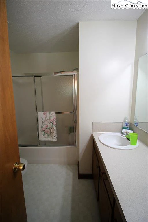 Image number 12 for the current listing