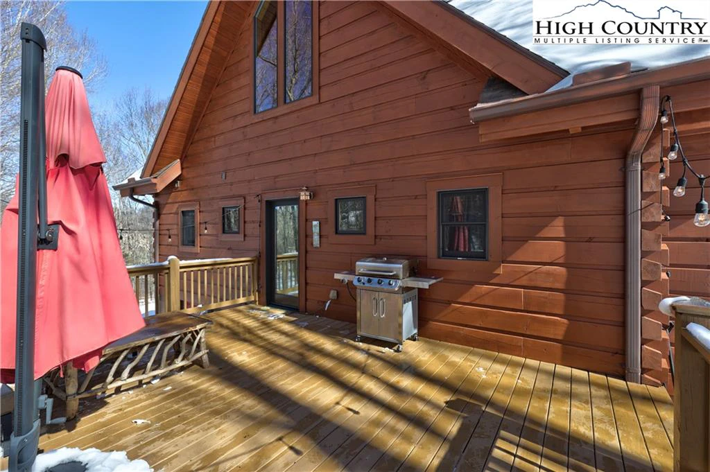 Image number 19 for the current listing