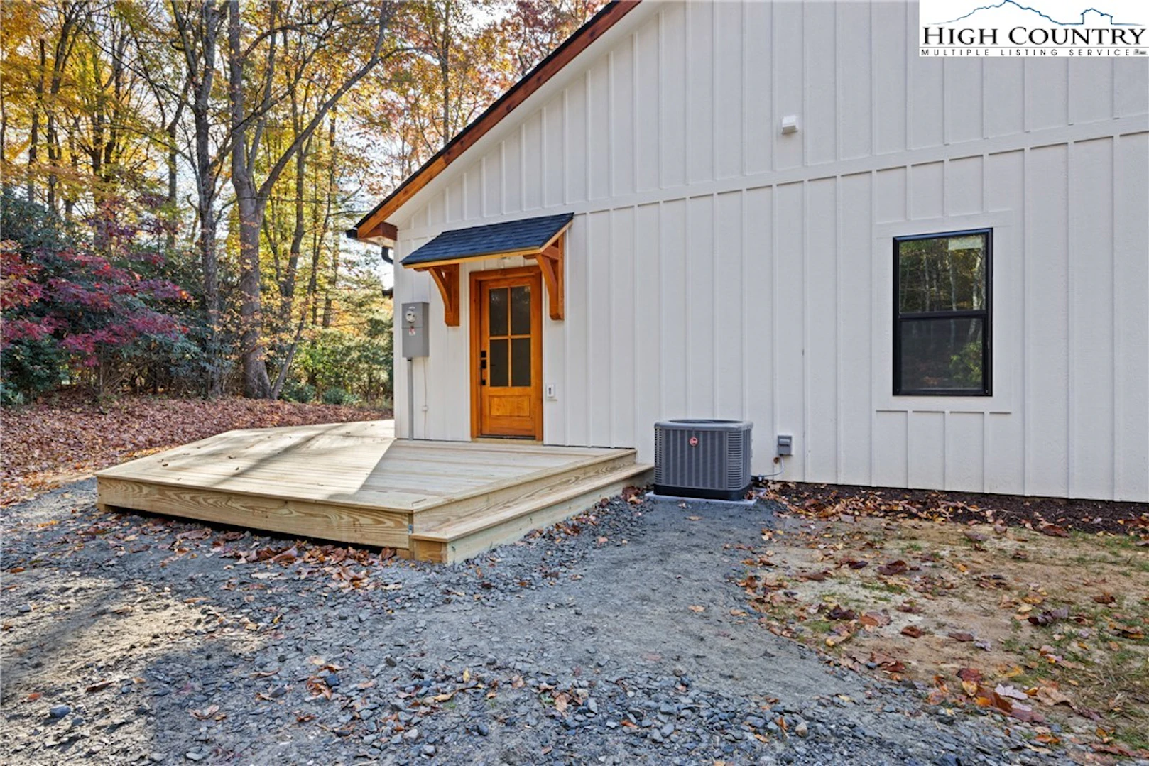 Image number 13 for the current listing