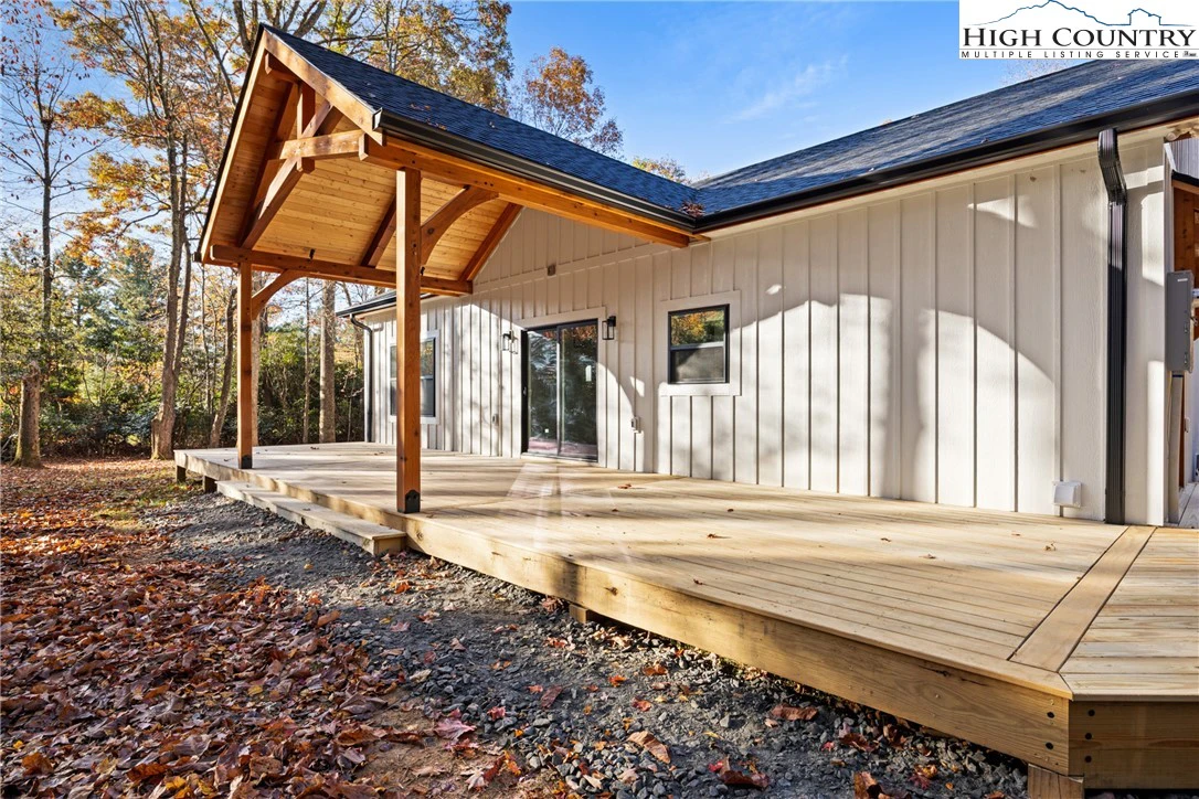 Image number 2 for the current listing