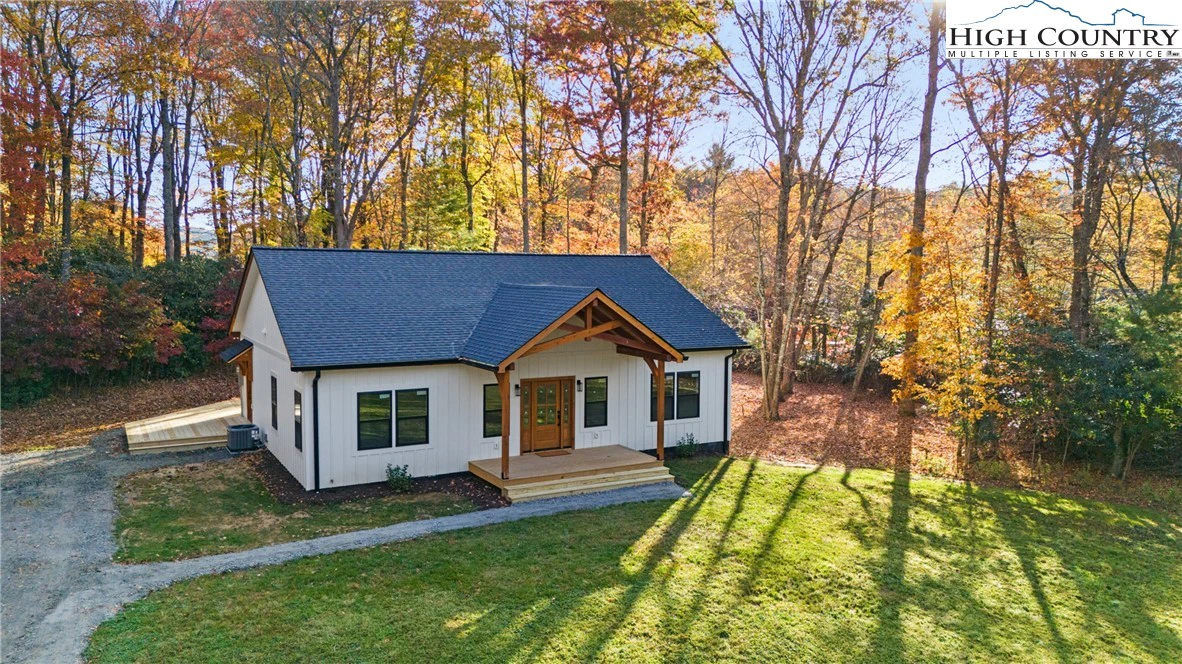 Image number 17 for the current listing