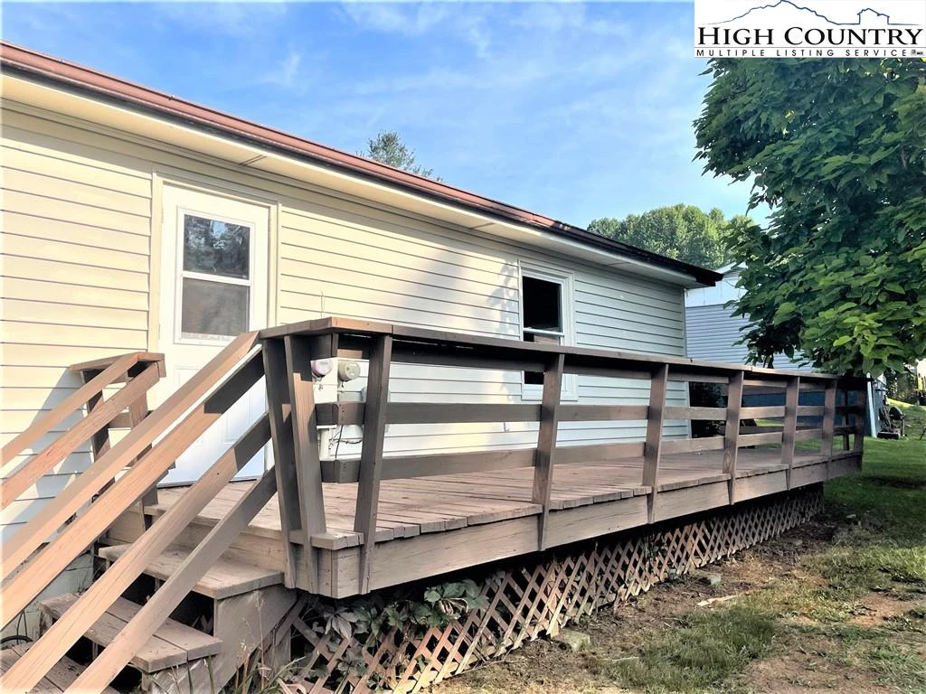 Image number 11 for the current listing