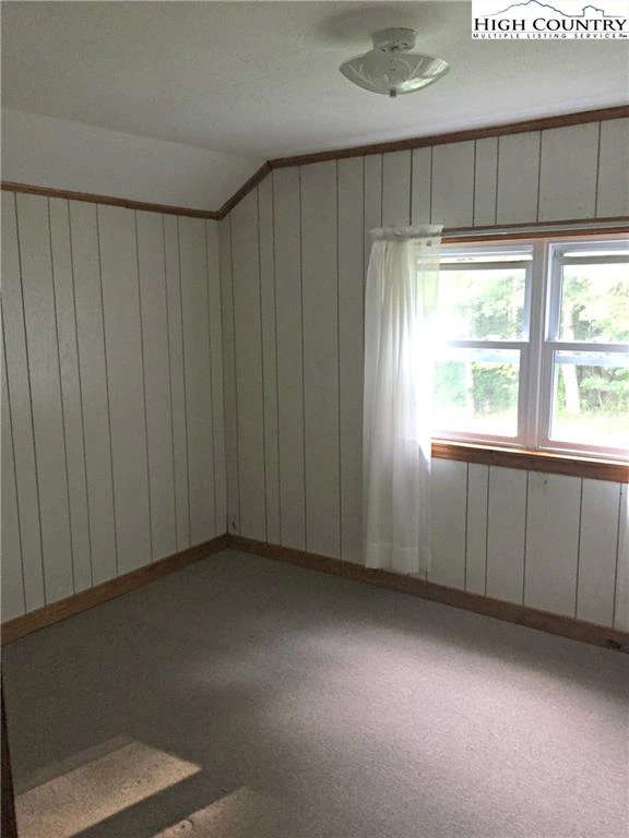 Image number 6 for the current listing