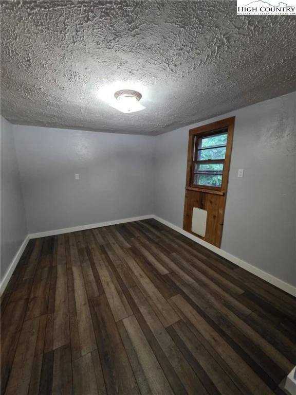Image number 10 for the current listing