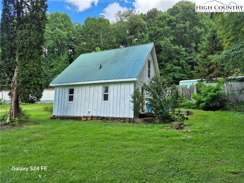 Image number 20 for the current listing
