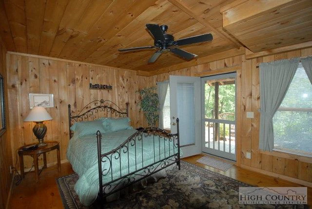 Image number 3 for the current listing