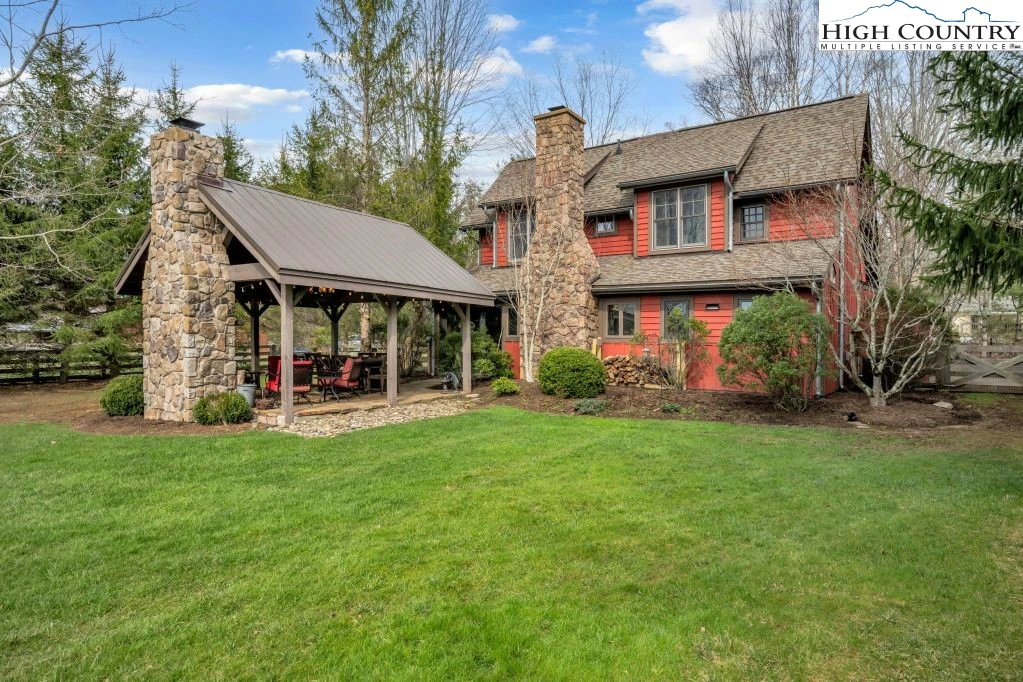 Image number 13 for the current listing