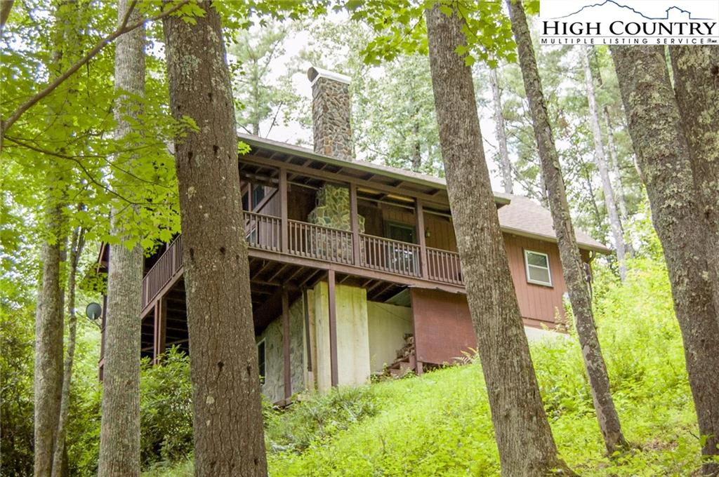 Image number 4 for the current listing