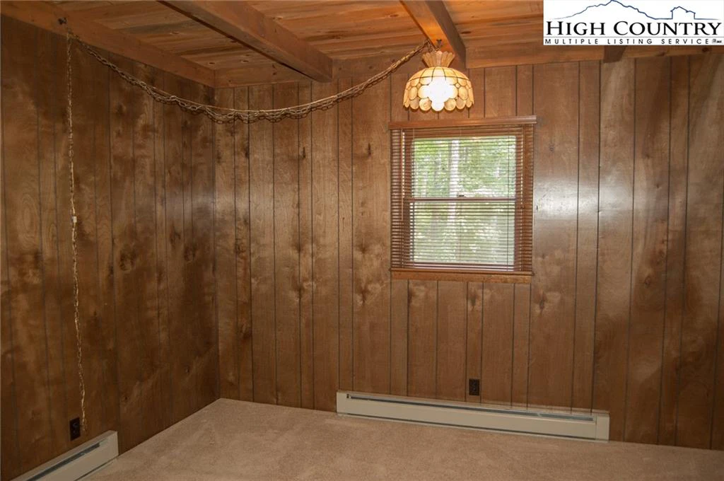 Image number 12 for the current listing