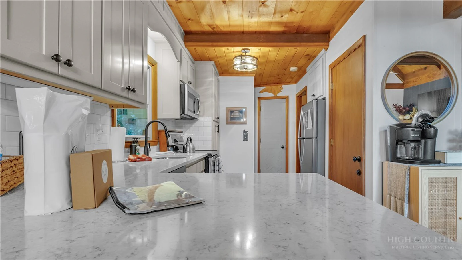 Image number 8 for the current listing