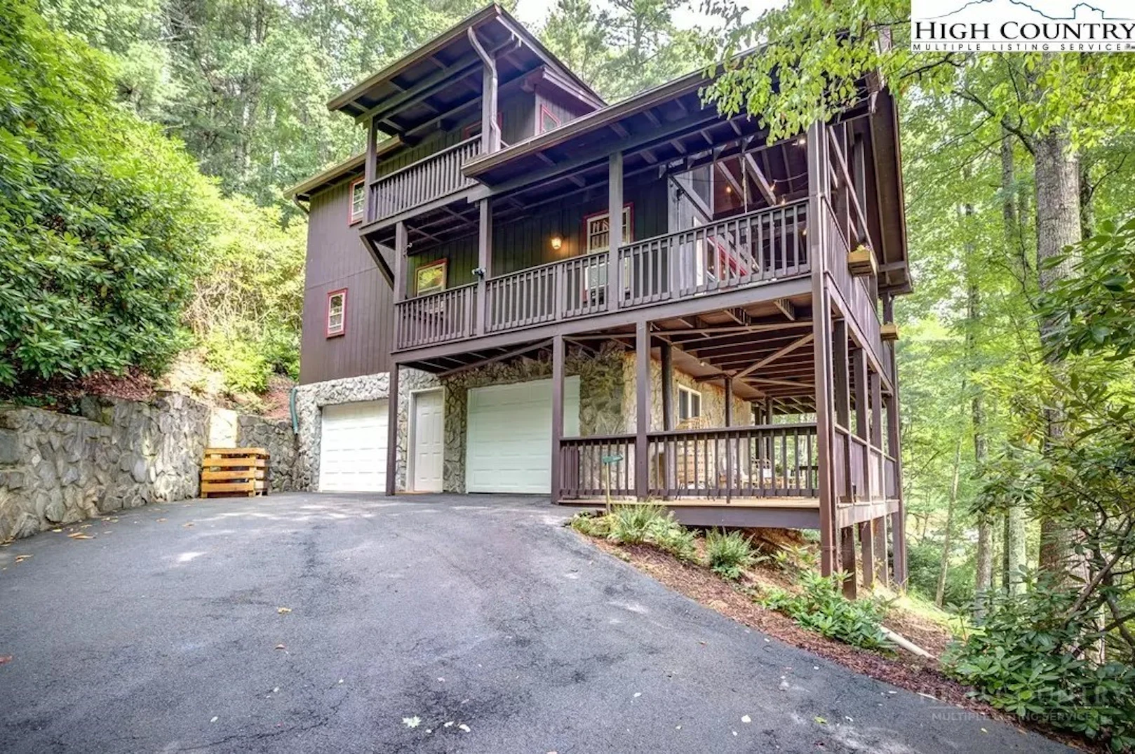 Image number 3 for the current listing