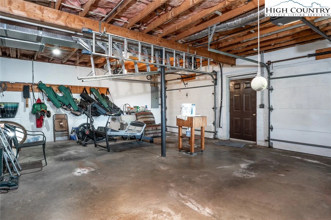 Image number 20 for the current listing