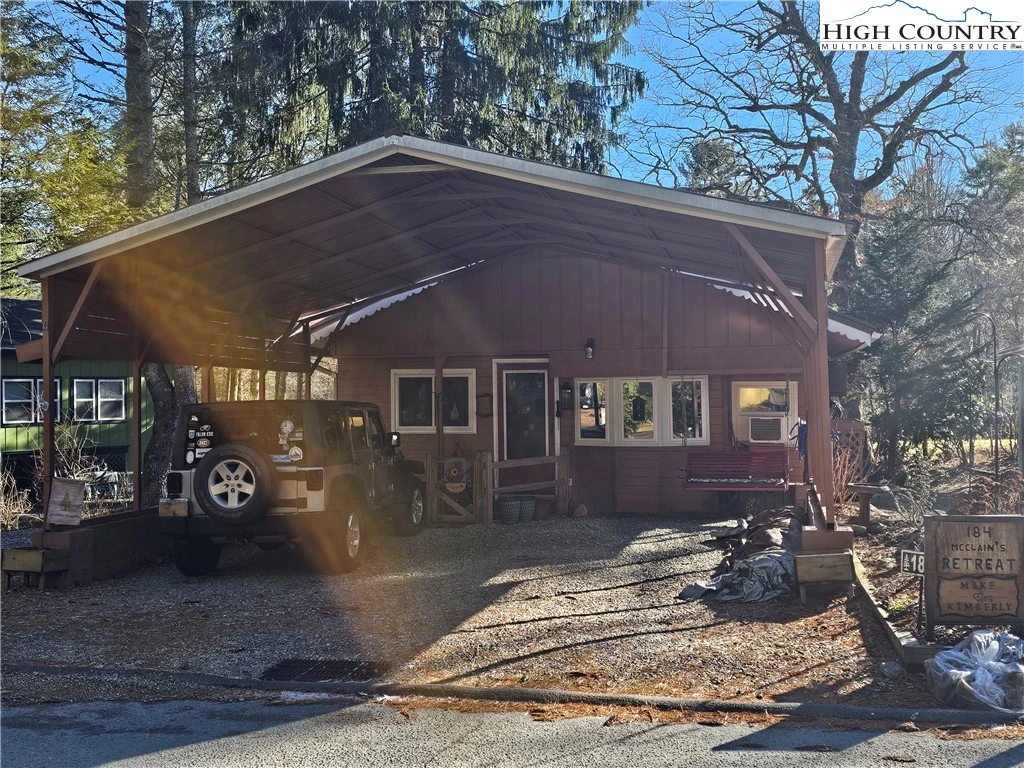 Image number 3 for the current listing