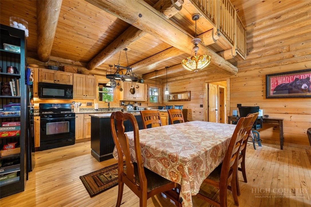 Image number 12 for the current listing
