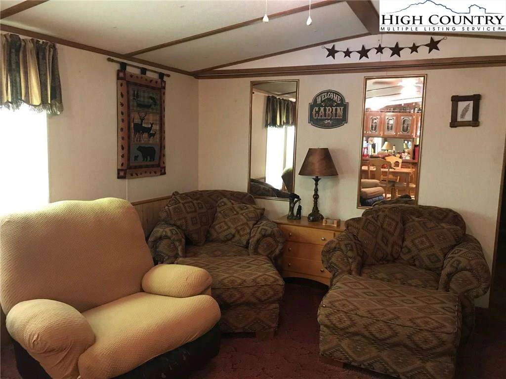 Image number 12 for the current listing