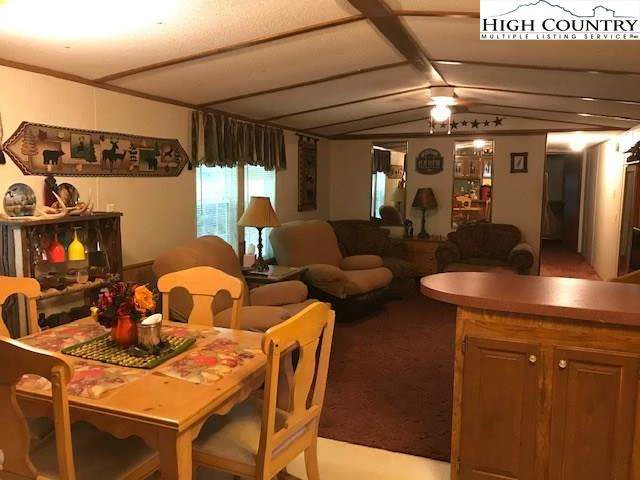Image number 2 for the current listing