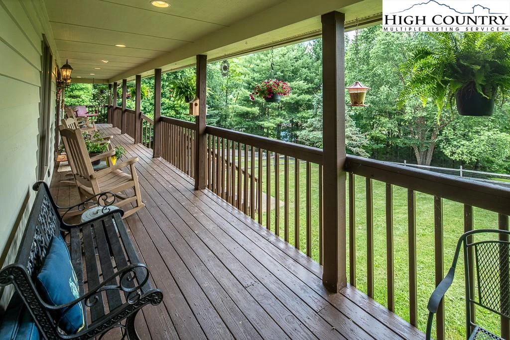 Image number 10 for the current listing