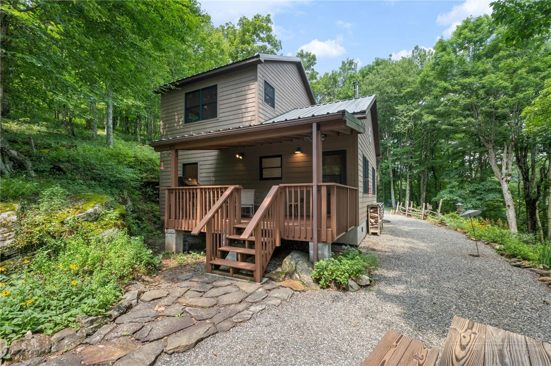 Image number 4 for the current listing