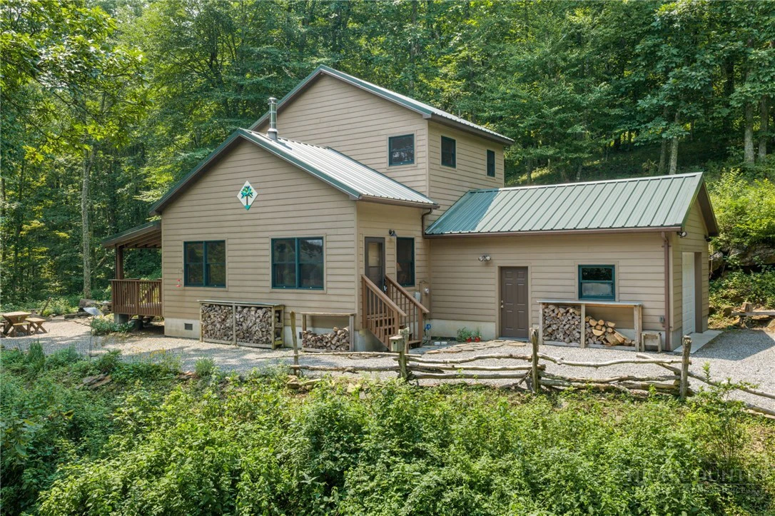 Image number 2 for the current listing