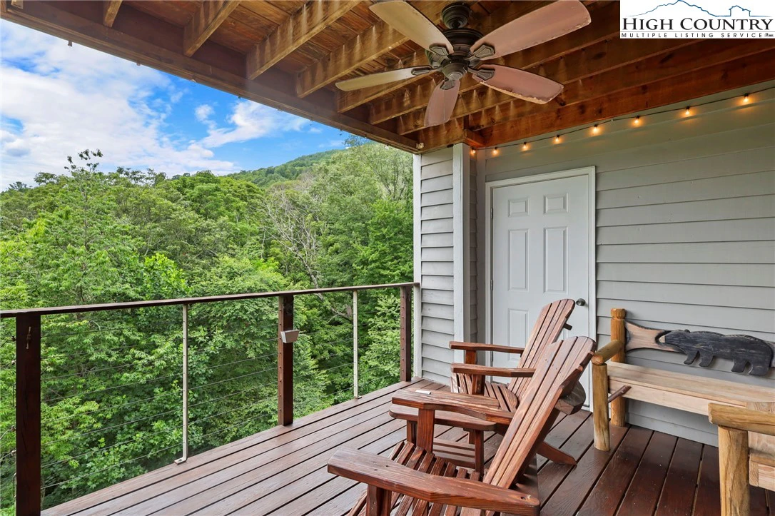 Image number 9 for the current listing