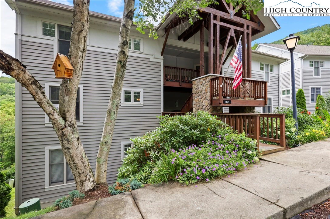 Image number 5 for the current listing