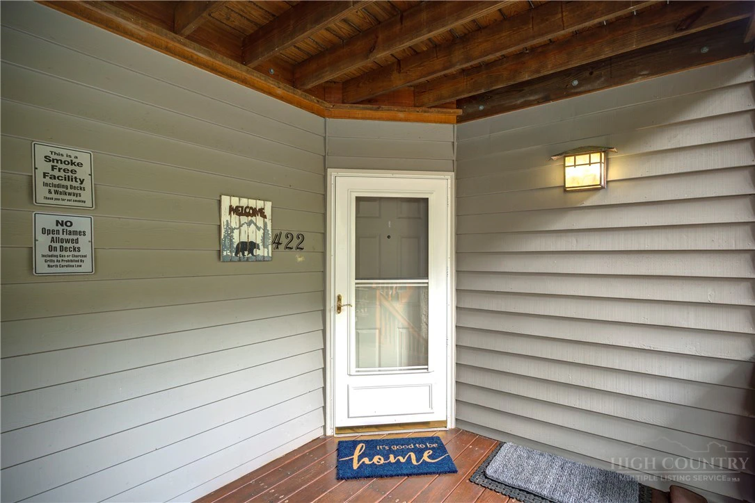Image number 3 for the current listing
