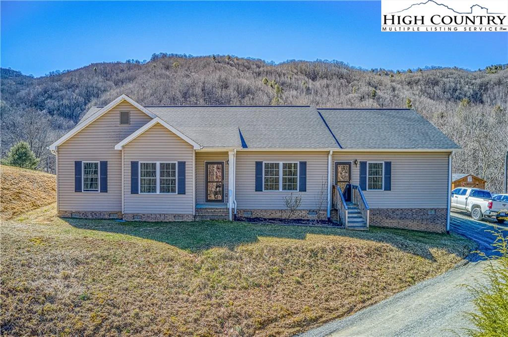 Image number 1 for the current listing