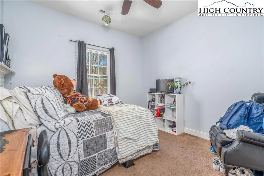 Image number 5 for the current listing