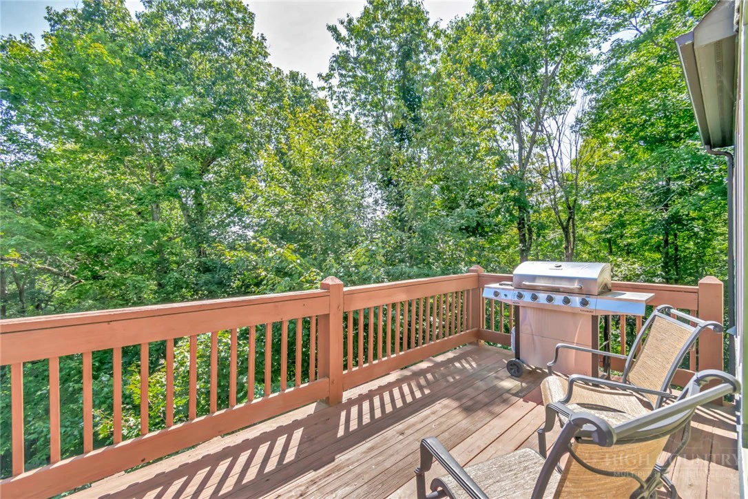 Image number 5 for the current listing
