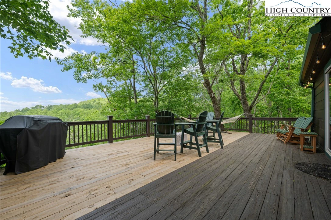 Image number 10 for the current listing