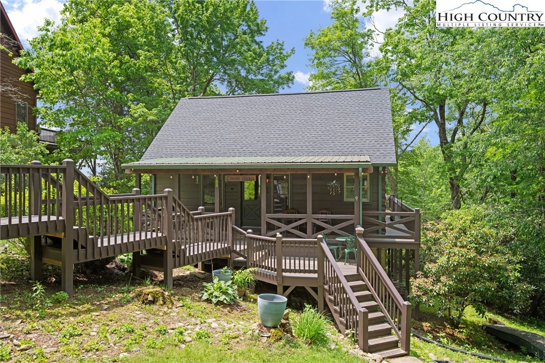 Image number 1 for the current listing