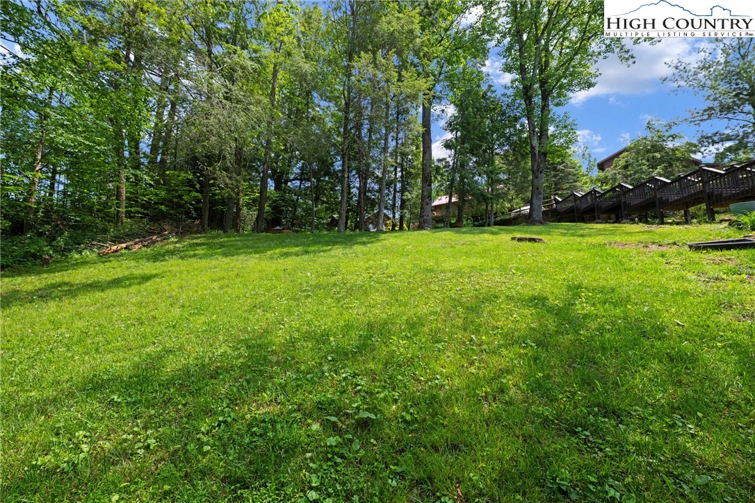 Image number 21 for the current listing