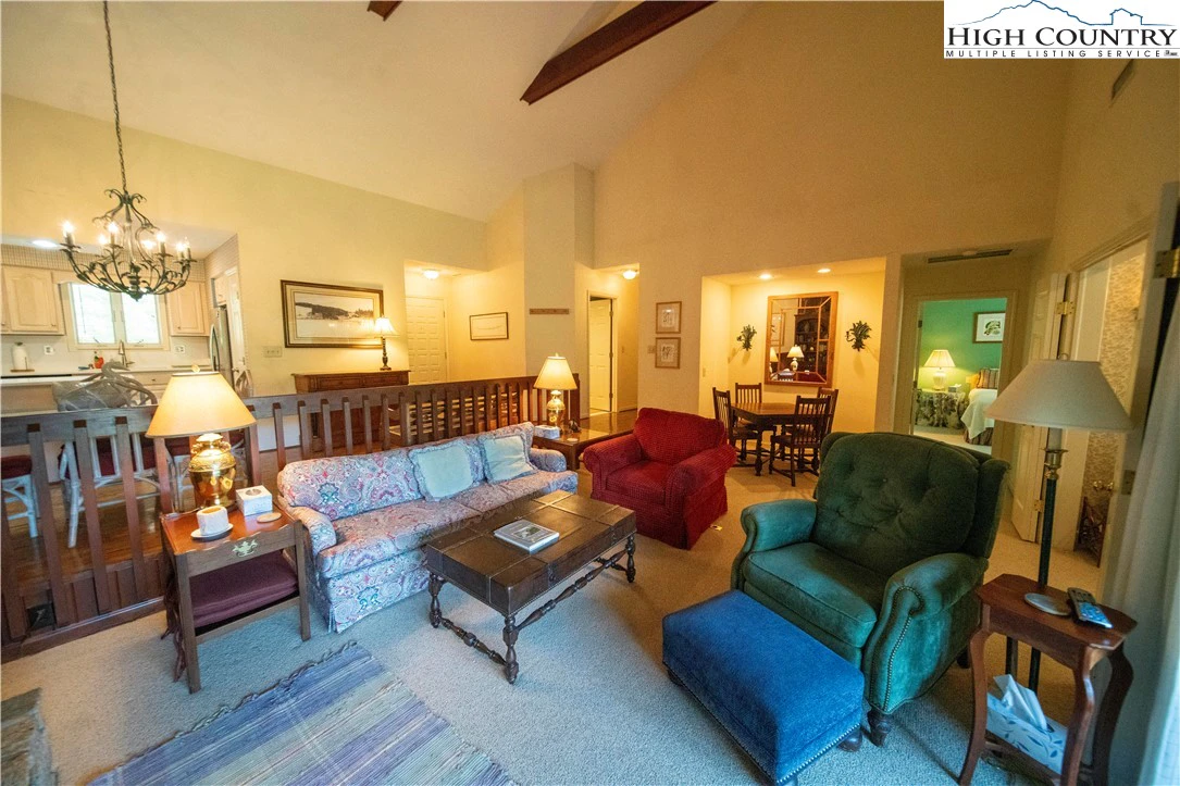Image number 4 for the current listing