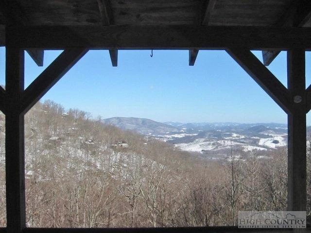 Image number 2 for the current listing