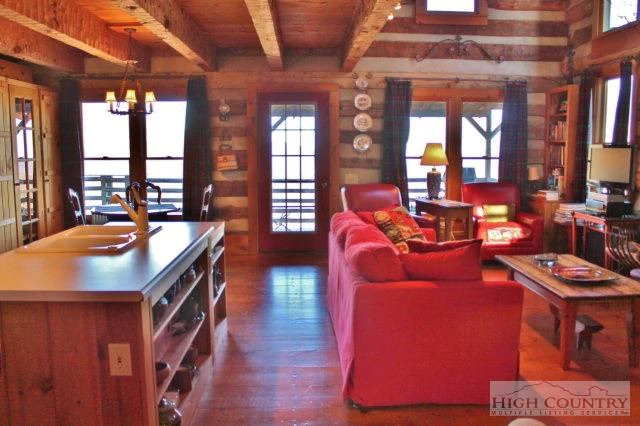 Image number 12 for the current listing